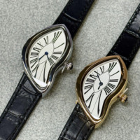 Montre-bracelet à quartz BARRYPOLO unique en cuir avec chiffres romains torsadés, effet fondant, abstraite et incurvée