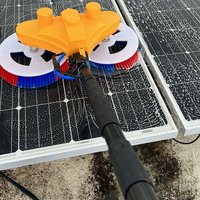 Brosse de nettoyage de panneaux solaires multifonctionnelle, machine de nettoyage de panneaux solaires électrique rotative, brosse alimentée en eau pour le nettoyage des panneaux solaires