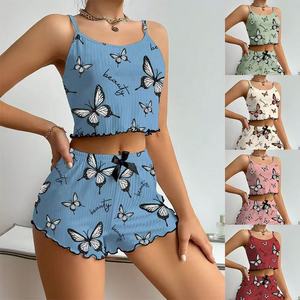 Conjunto de Loungewear Feminino em 30 Cores, Tamanhos S-2XL, Estampa de Coração, Camisola Confortável e Shorts, Conjunto de Pijama Casual para Uso ao Ar Livre - Product Image 4