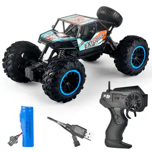 1/18 Alloy remote control car toys 2.4G Vehicle Off-Road Climbing Vehicle With Lights Electric Street Stall Children'S Toy Car