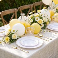 600 pièces de vaisselle jetable pour 100 invités, assiettes en plastique blanches avec bord doré, assiettes à dîner et à salade, gobelets, fourchettes, couteaux, élégant pour les événements