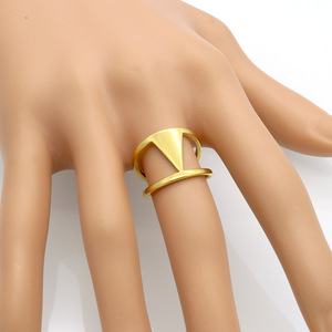 Oro placcato Unisex stile coreano versione semplice triangolo geometrico anelli in acciaio inox per le donne uomini gioielli - Product Image 4
