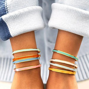 Nueva pulsera al por mayor para mujer, estilo europeo y americano, accesorios de metal de acero inoxidable, color de nicho, alta gama. - Product Image 2