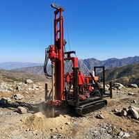 Foreuse rotative sur chenilles diesel de 300 m max. avec moteur et engrenages pour forage de puits, prospection géologique et forage de puits d'eau