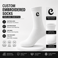 Chaussettes de sport personnalisées en tricot brodé avec logo pour hommes et femmes, chaussettes de sport à logo personnalisé, chaussettes athlétiques blanches et noires, vente en gros
