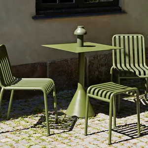 XY Best Gartentisch und -stuhl einfacher Freizeitstil im Freien Balkon kleiner Tisch modern Eisen Kunst wasserdicht und sonnenschutz im Freien