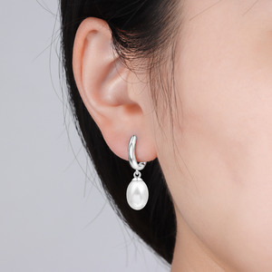 Pendientes de perlas de latón blanco, un regalo perfecto para familiares, amigos o mujeres en aniversarios, fiestas o cumpleaños. - Product Image 5