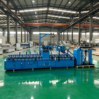 Machine d'enroulement de profilés PUR 900 mm, machine de laminage de film PVC à colle thermofusible pour panneaux muraux, moulures et cadres de portes