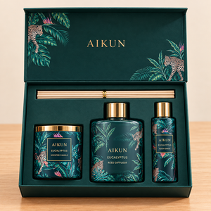 Collection Cadeau Maison Aromatique Aikun : Boîte Magnétique Imprimé Jungle Eucalyptus avec Diffuseur à Bâtonnets, Bougie et Spray d'Ambiance pour Cadeaux de Fêtes - Product Image 1