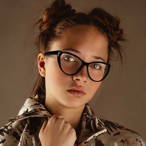 Gafas Ópticas Transparentes de Moda 2025 con Logotipo Personalizado, Monturas TR90 Ojo de Gato, Gafas Anti Luz Azul para Mujer - Product Image 2