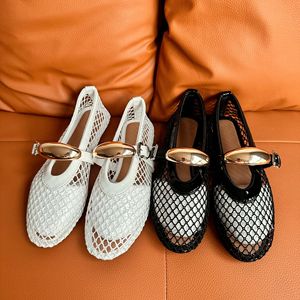 Sandali piatti da donna Mary Jane con punta tonda e rete traforata, novità estiva, con cinturini regolabili - Product Image 1