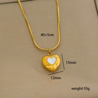 Collier en gros en acier inoxydable hypoallergénique plaqué or 18 carats avec pendentif cœur et papillon, chaîne serpent en coquillage perlé, pour femme, cadeau