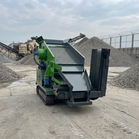 Crible vibrant mobile sur chenilles double étage UYK221 UPSEN avec moteur de pompe, capacité 50-80 TPH pour le traitement des minerais