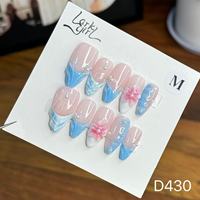 Nail Art quotidien à l'amande éclaircissant de style français européen et américain, ongles portables purement faits à la main.