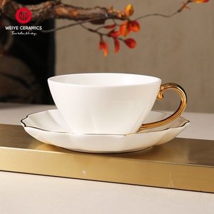 WEIYE Tasses à Cappuccino Espresso, Mugs à Café, Tasses à Thé en Céramique, <span class=keywords><strong>Soucoupe</strong></span>, Luxe Décoratif, Blanc Bord Doré - Product Image 2