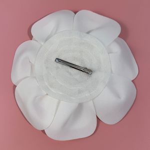 Pasador de <span class=keywords><strong>Pelo</strong></span> Exagerado con Diseño de Camelias, 100% Algodón, de Lujo, para Mujer, para Fiestas de Invierno - Product Image 5