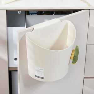 Cubo de basura colgante Showtran de 4L con forma de D para cocina, baño y uso en interiores - Product Image 1