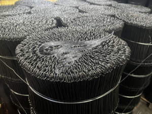 5000 pièces <span class=keywords><strong>de</strong></span> <span class=keywords><strong>fil</strong></span> <span class=keywords><strong>de</strong></span> ligature à double boucle <span class=keywords><strong>de</strong></span> 6 pouces - <span class=keywords><strong>Fil</strong></span> <span class=keywords><strong>de</strong></span> liaison en acier <span class=keywords><strong>recuit</strong></span> noir pour la ligature des barres d'armature <span class=keywords><strong>de</strong></span> construction - Product Image 1