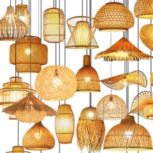 Lustre tressé en rotin, éclairage en tissu et rotin, lustre rideau en bambou, éclairage artisanal pour la maison - Product Image 1