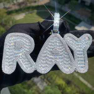 Pendentif personnalisé en moissanite VVS serti de pierres, style hip-hop, passe le test du diamant, chaîne avec pendentif lettre 3D en moissanite, bijoux pour hommes - Product Image 1