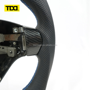 Volante de fibra de carbono TDD LED para Hyundai Veloster, personalizable. - Product Image 5