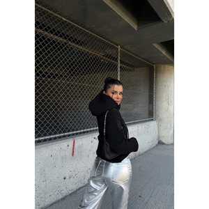 Sweat-shirt à capuche brodé Eyyo noir pour femmes - Product Image 1