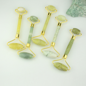 Rullo di lifting facciale massaggiatore di bellezza massaggio viso Anti invecchiamento strumenti per la cura della pelle rulli di giada - Product Image 5