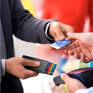 Meilleur porte-cartes de <span class=keywords><strong>crédit</strong></span> RFID en aluminium fin, cadeaux, logo personnalisé, étui à cartes métallique automatique à ouverture rapide, petit portefeuille - Product Image 5