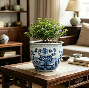 Grand bol en porcelaine bleu et blanc à motifs floraux - Pièce maîtresse pour une décoration intérieure sereine - Product Image 5
