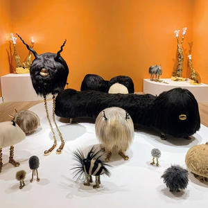 रचनात्मक और व्यक्तिगत जानवर के आकार के सोफे स्टूल पीतल कला लंबे बालों वाले सजावटी मल जूते लक्जरी स्टोर - Product Image 3