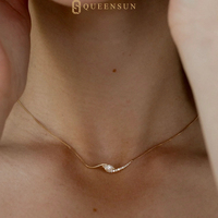 Kalung Liontin Berlian Buatan Bentuk Gelombang Marquise 18K Emas - Perhiasan Minimalis Elegan untuk Wanita