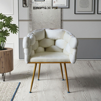 Fauteuil de salon tendance en velours capitonné, chaise de salle à manger pour la maison, chaise de maquillage pour salon de beauté avec base en métal