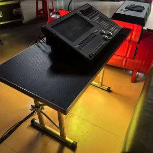 Exhibidores de Mesa Premium para Estaciones de DJ para Demostraciones Efectivas de Productos - Product Image 4