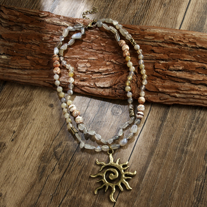 Collar de Moda Vintage Bohemio de <span class=keywords><strong>2</strong></span> Capas con Piedras Naturales de Hematita y Colgante de Totem del Dios Sol - Product Image 2