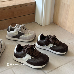 Zapatillas Retro para Niños, Estilo Informal, Otoño 2025, Nuevas Zapatillas Deportivas Ligeras de Tobillo Alto para Niños y Niñas, Estilo Forrest Gump - Product Image 3