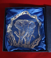 MH-10083 trophée iceberg cristal éléphant