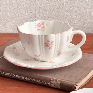 Juego <span class=keywords><strong>de</strong></span> Tazas y Platos <span class=keywords><strong>de</strong></span> Cerámica con Diseño Floral en Relieve, Duraderos, Capacidad <span class=keywords><strong>de</strong></span> 300 ml, Lujosos y <span class=keywords><strong>de</strong></span> Alta Gama para el Té <span class=keywords><strong>de</strong></span> la Tarde en Casa - Product Image 3