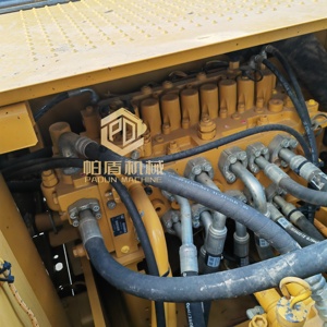 Excavadora hidráulica de cadenas CAT 320GX usada, excavadora Caterpillar original usada, utilizada para operaciones de movimiento de tierras. - Product Image 4