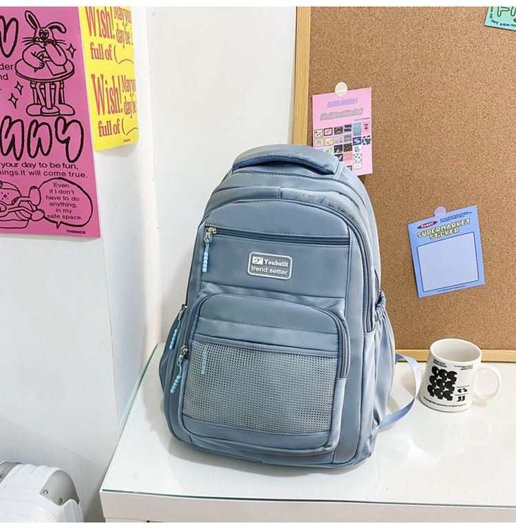 Bleu-+ pendentif de soleil de couleur aléatoire