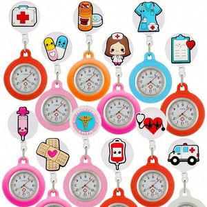 Porte-badge rétractable moderne à motif médical (hospital, infirmière, médecin, stéthoscope) et montre à quartz connectée pour la maison - Product Image 3