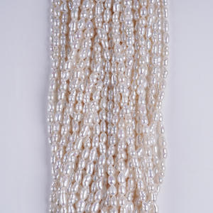 Perles de Keshi d'eau douce naturelles de 4-5 mm en gros pour la fabrication de bijoux en perles, perles de riz blanches en forme de perles de Keshi recyclées de Zhuji - Product Image 3