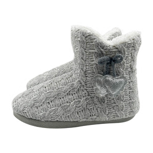 <span class=keywords><strong>Chaussons</strong></span> en tricot chenille pour femmes avec mignon coeur paillettes peluche polaire mousse à mémoire de forme coton chaud <span class=keywords><strong>intérieur</strong></span> <span class=keywords><strong>bottines</strong></span> - Product Image 3