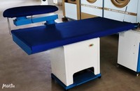 Table à Repasser Professionnelle Okaiyou pour Hôtellerie et Blanchisserie, Équipement Industriel sous Vide