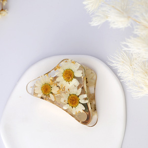 <span class=keywords><strong>Pince</strong></span> à <span class=keywords><strong>cheveux</strong></span> et barrette pour enfants Kinling, fabriquées à la main, en résine époxy avec <span class=keywords><strong>fleurs</strong></span> séchées, 7 cm, uniques et élégantes - Product Image 4