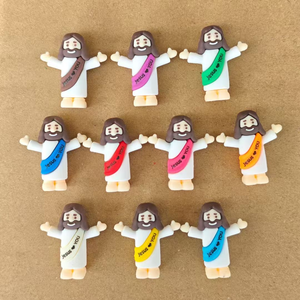 Statuette di Gesù Bambino Design Originale, Mini Giocattoli di Gesù in Gomma 'Gesù Ti Ama' per Nascondino, Regali per Feste della Scuola Domenicale - Product Image 6