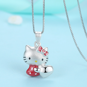 Collar con Colgante de Plata de Ley 925 con Esmalte Rojo en 3D de Hello Kitty Queen para Niñas - Product Image 4