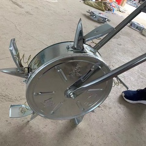 เครื่องหว่านเมล็ดข้าวโพดแบบใช้มือดัน - Product Image 1