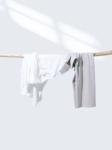 Quần Áo Các Nhà Sản Xuấ<span class=keywords><strong>t</strong></span> <span class=keywords><strong>T</strong></span>ùy Chỉnh Mùa Hè Mới Đến 240 Gram 100% Cotton Màu Rắn <span class=keywords><strong>T</strong></span>ối Giản Ngắn Tay Áo <span class=keywords><strong>T</strong></span> Áo Sơ Mi Cho Nam Giới - Product Image 3