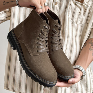Botas de trabajo de gamuza transpirables de media caña para hombre 2026, botas de desierto, zapatos deportivos casuales con alzas - Product Image 1