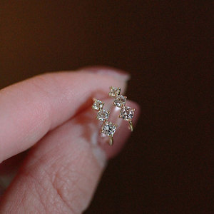 <span class=keywords><strong>Orecchini</strong></span> a Lobo Semplici in <span class=keywords><strong>Argento</strong></span> Sterling <span class=keywords><strong>925</strong></span> Puro Placcati Oro 18K con Zirconi Lucidi per Donne e Ragazze - Offerta Speciale - Product Image 4